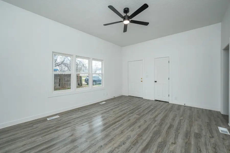 1112 Fremont Street, Des Moines, IA 50316 - #2