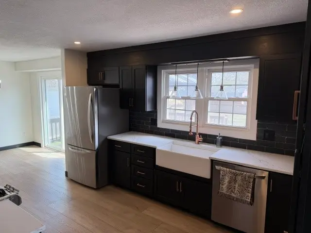 527 Village Court, Altoona, IA 50009 - #2