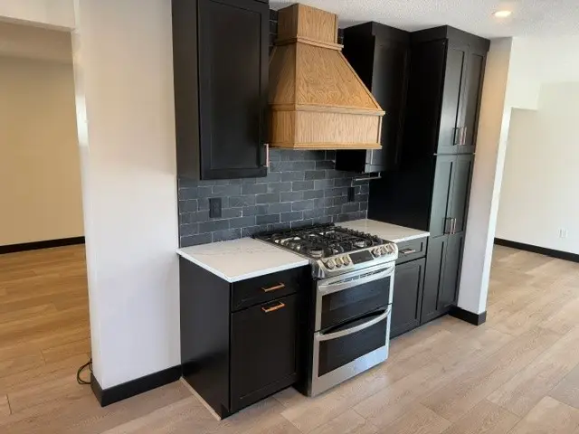 527 Village Court, Altoona, IA 50009 - #3