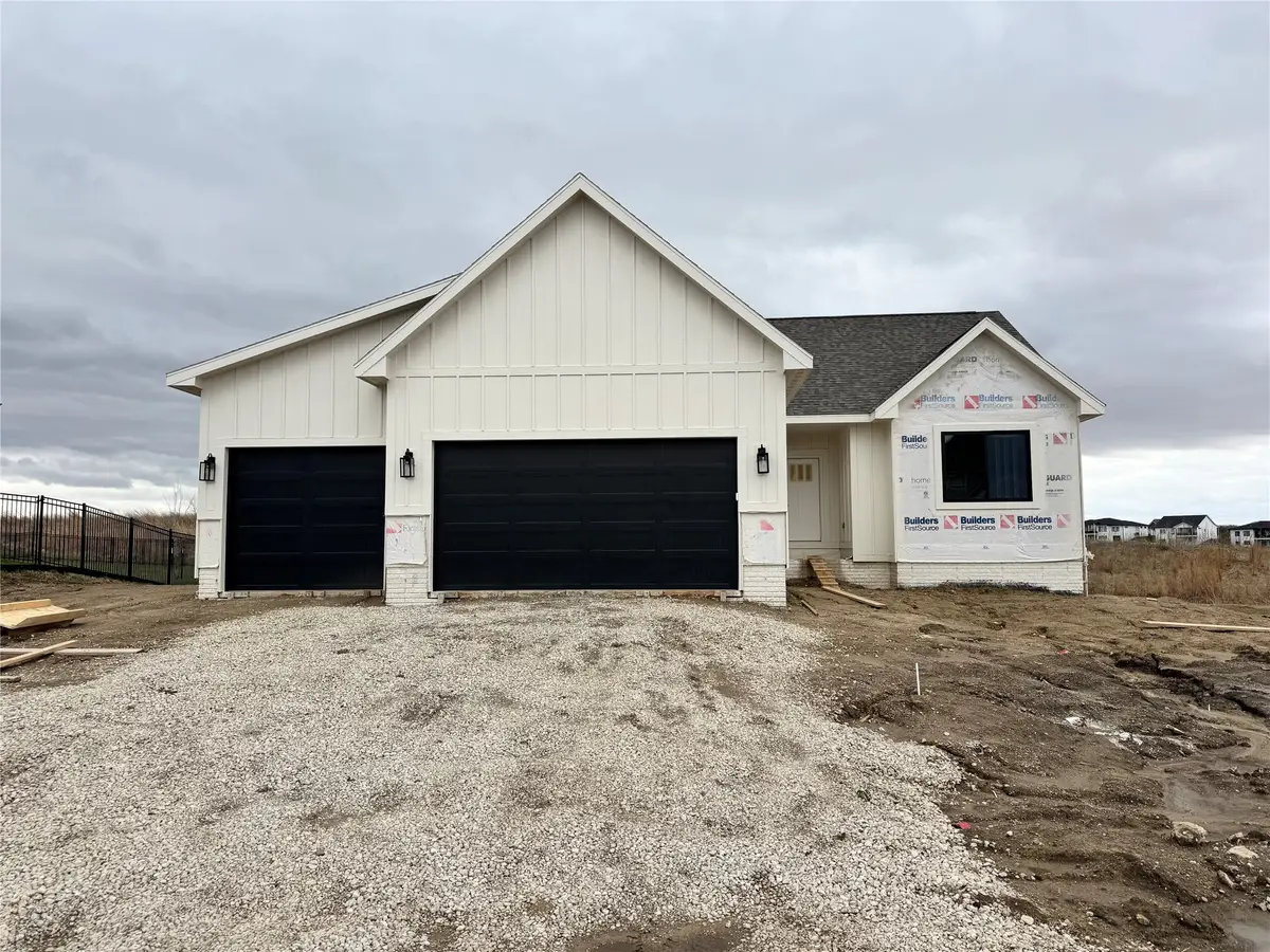 4918 162nd Street, Urbandale, IA 50323 - #1