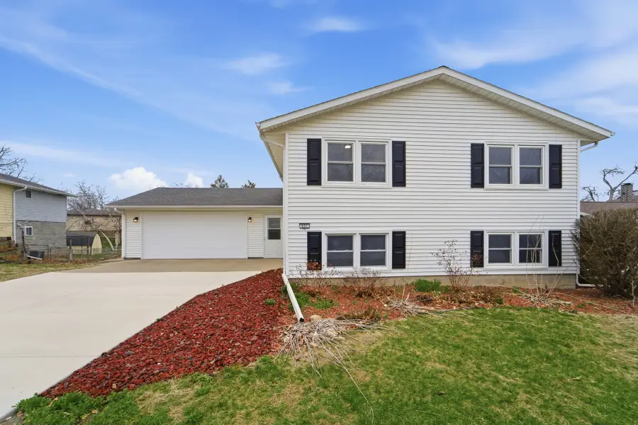 407 Wauconda Road, Marshalltown, IA 50158 - #2