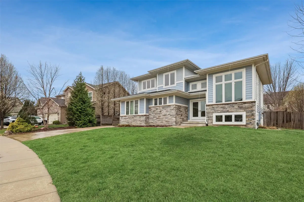 2872 Buena Vista Drive, Clive, IA 50325 - #1