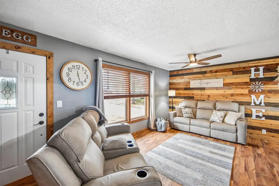 811 NE 10th Street, Leon, IA 50144 - #2