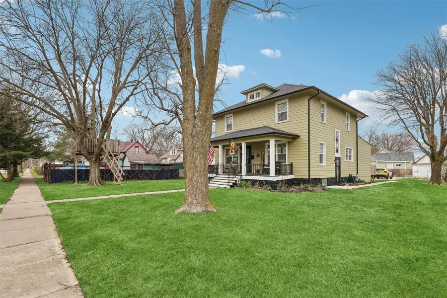 117 E North Street, Winterset, IA 50273 - #2