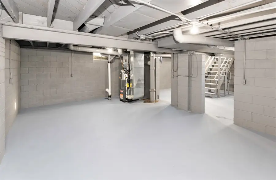 3811 40th Street, Des Moines, IA 50310 - #2