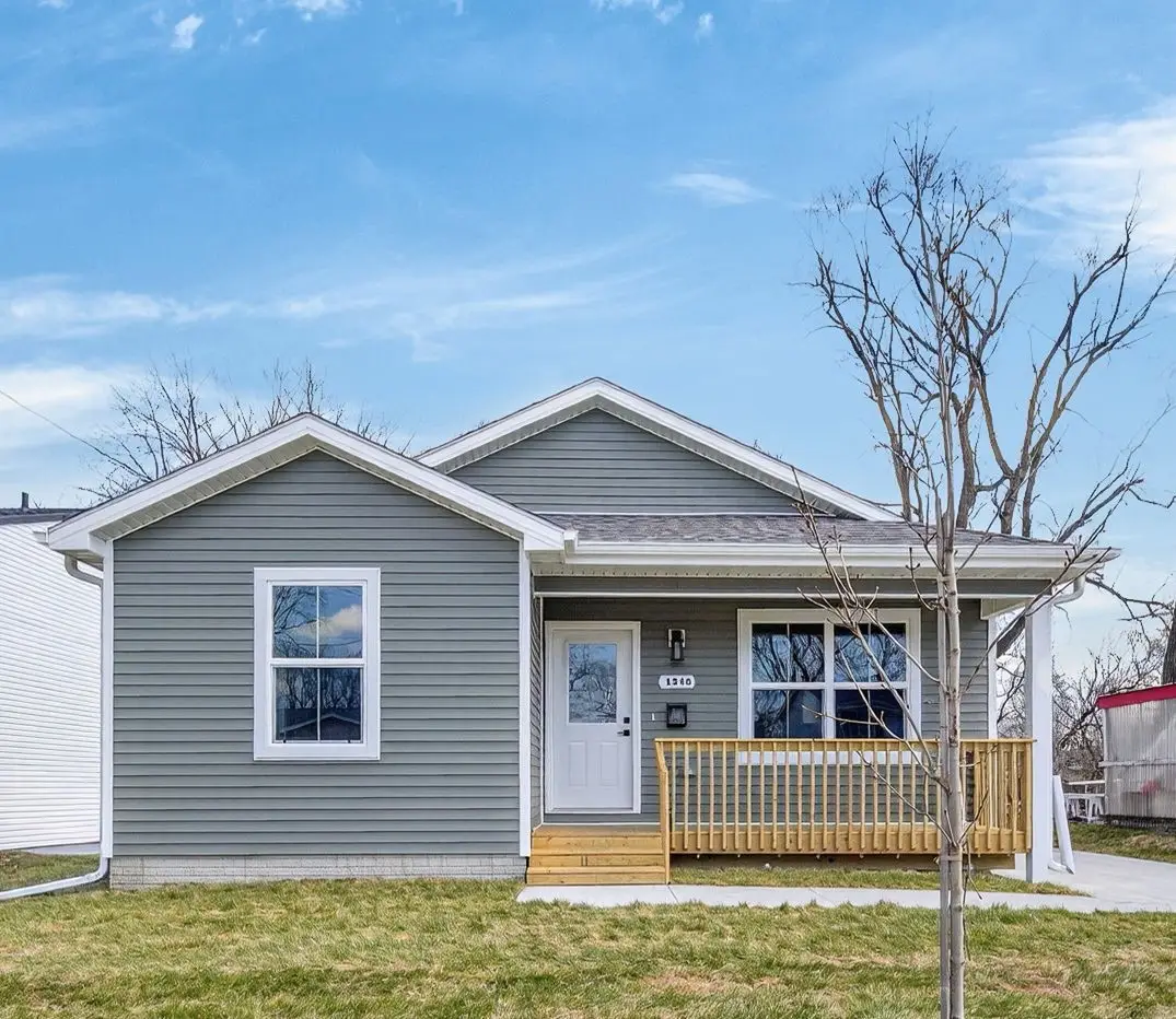 1245 E 16th Street, Des Moines, IA 50316 - #1