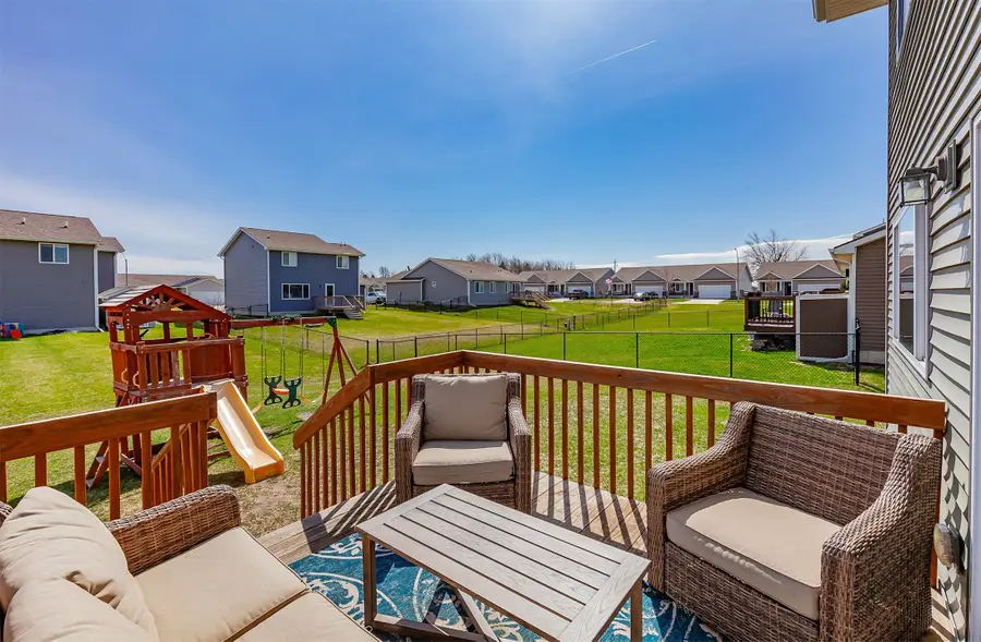 117 NE Cedar Lane, Elkhart, IA 50073 - #2