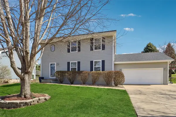 1815 NW 90th Street, Clive, IA 50325