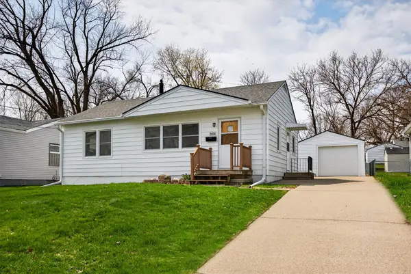 1416 62nd Street, Des Moines, IA 50311