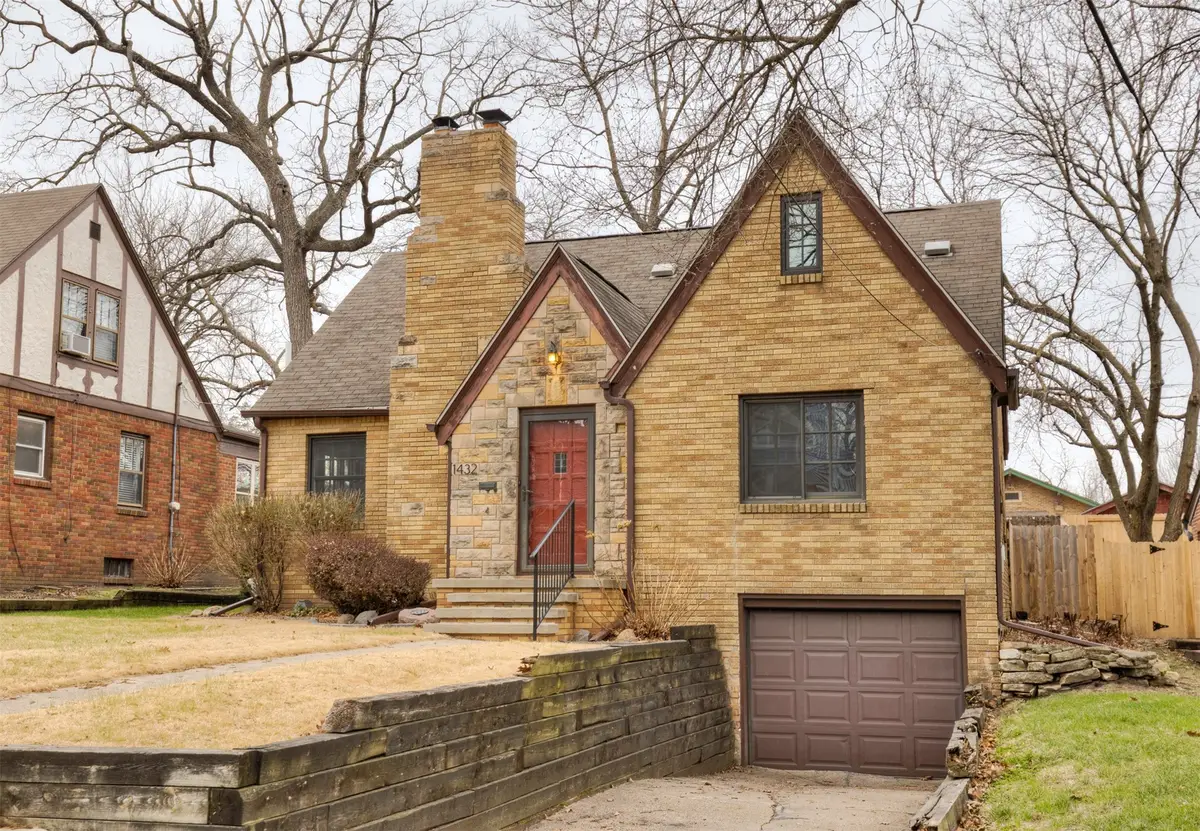 1432 41st Place, Des Moines, IA 50311 - #1