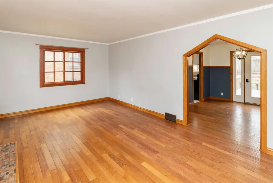 1432 41st Place, Des Moines, IA 50311 - #3