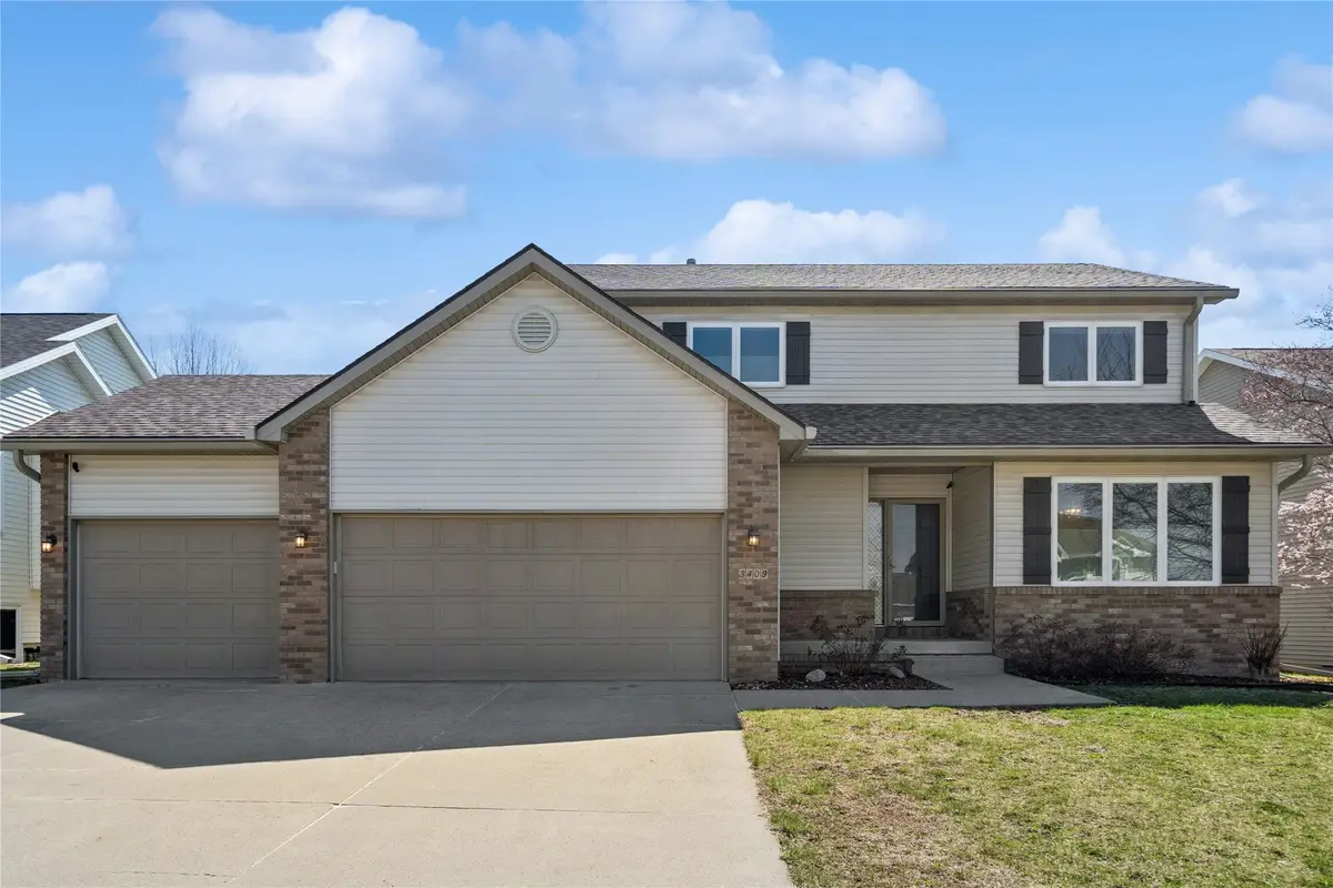3409 Brook View Drive, Des Moines, IA 50317 - #1