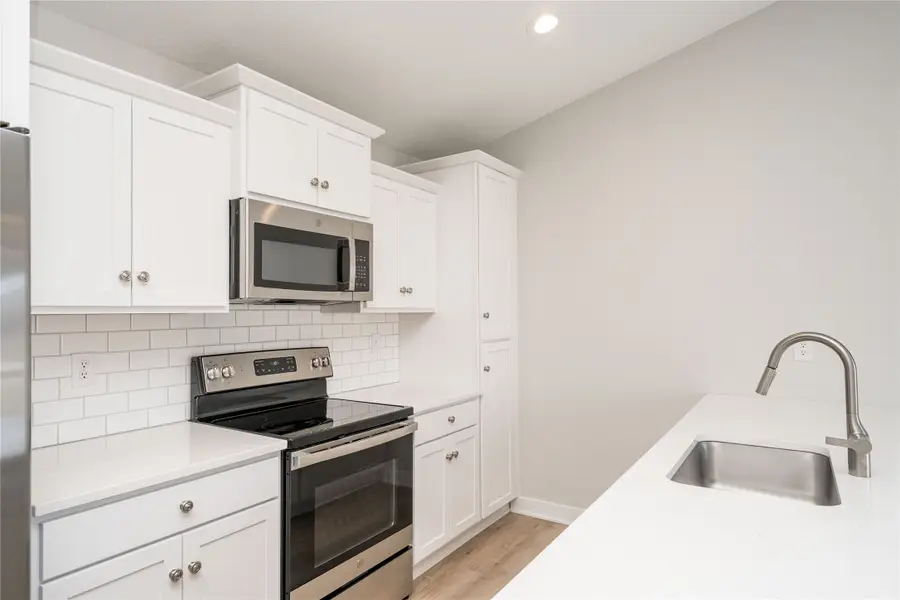 224 12th Court Nw, Bondurant, IA 50035 - #3