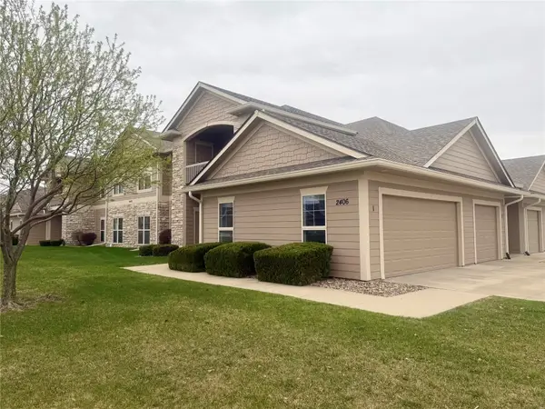 2406 NE Oak Drive #1, Ankeny, IA 50021