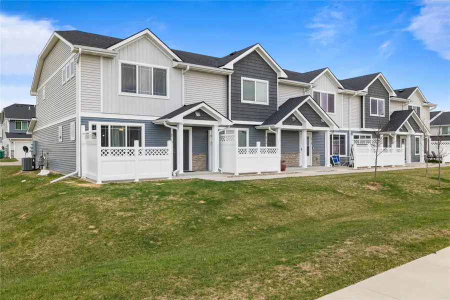 5718 NE Dawson Lane, Ankeny, IA 50021 - #2