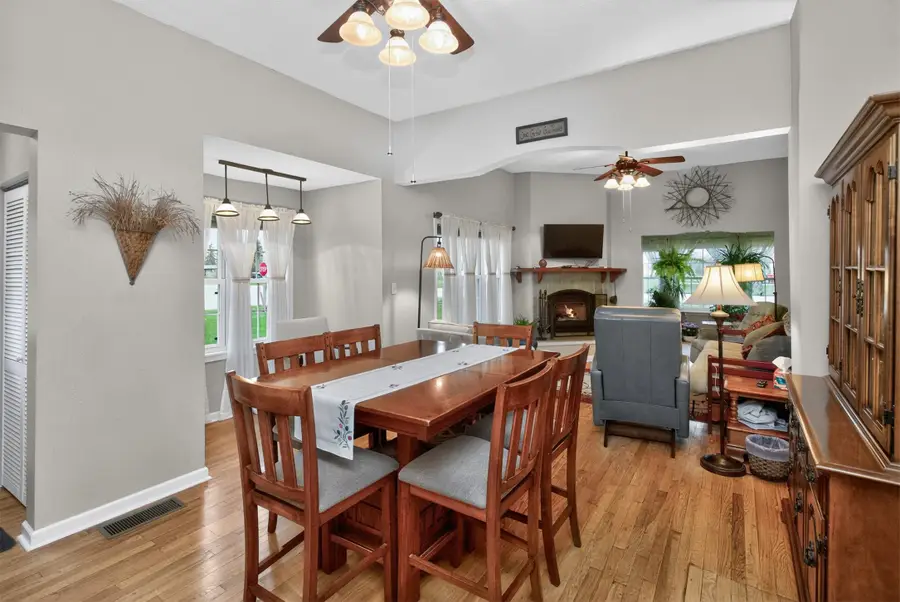 416 S Vine Street, Cambridge, IA 50046 - #2