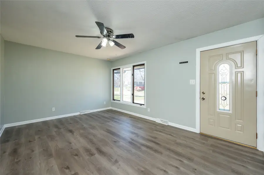 4405 64th Street, Urbandale, IA 50322 - #2