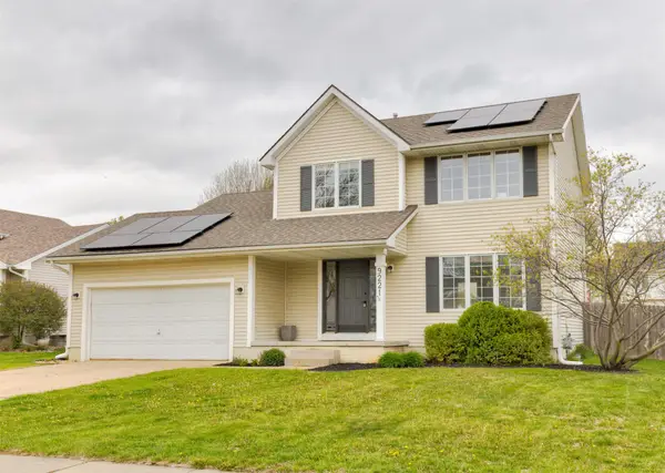 9221 Timberwood Drive, Johnston, IA 50131