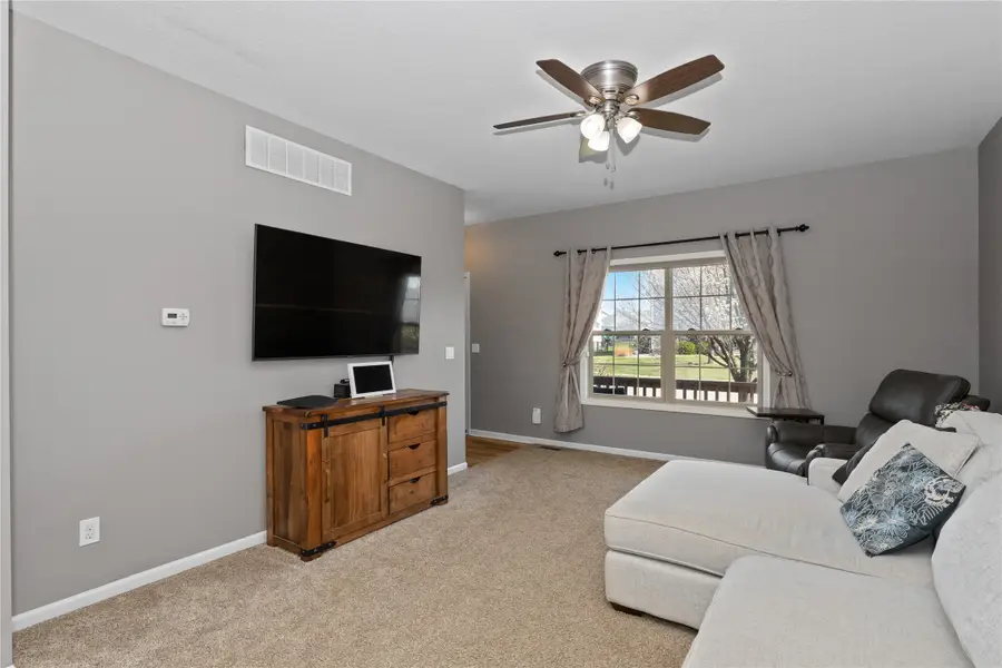 4504 NE Michael Drive, Ankeny, IA 50021 - #3