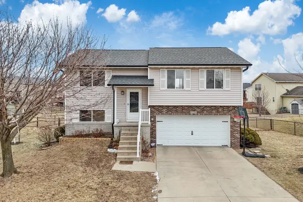 3205 SE Cherry Blossom Drive, Ankeny, IA 50021