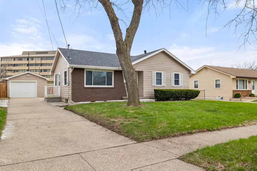 4117 64th Street, Urbandale, IA 50322 - #2