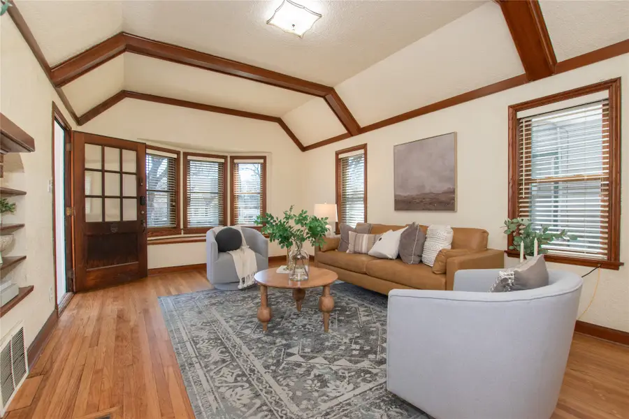 2014 39th Street, Des Moines, IA 50310 - #3