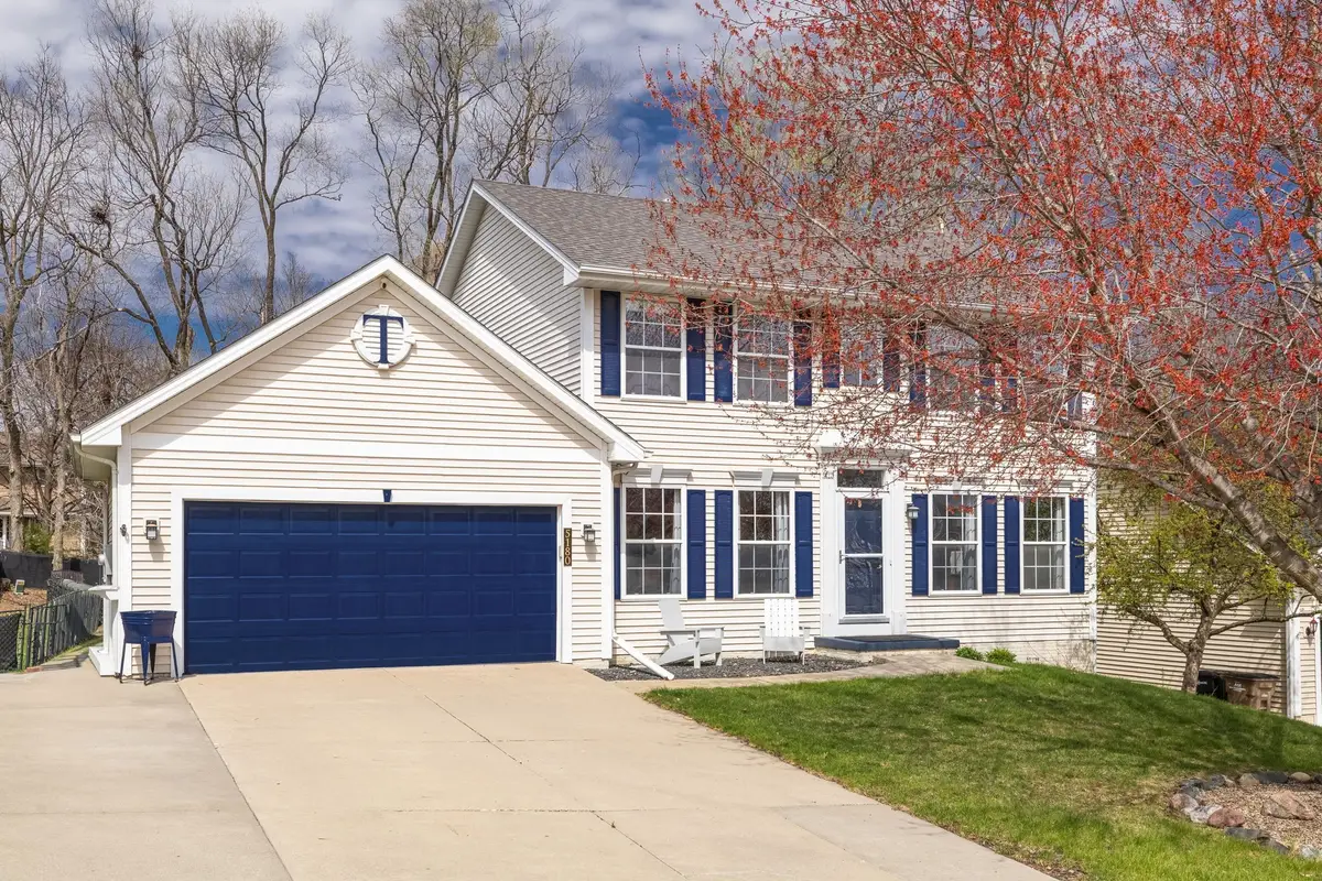 5180 Sycamore Drive, Pleasant Hill, IA 50327 - #1