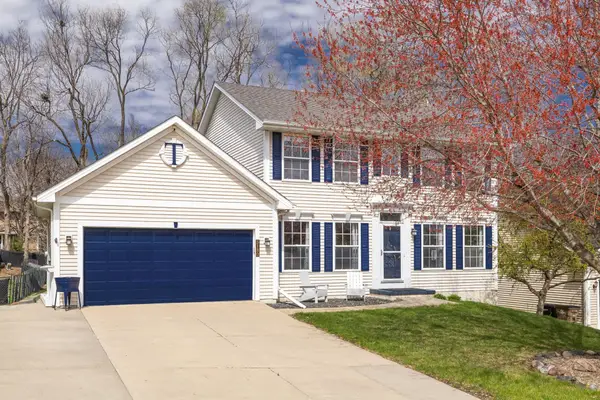 5180 Sycamore Drive, Pleasant Hill, IA 50327