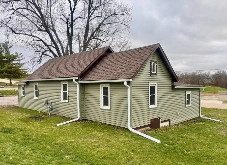 333 S 12th Street, Chariton, IA 50049 - #2