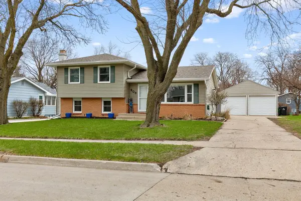 209 NE Crestmoor Place, Ankeny, IA 50021