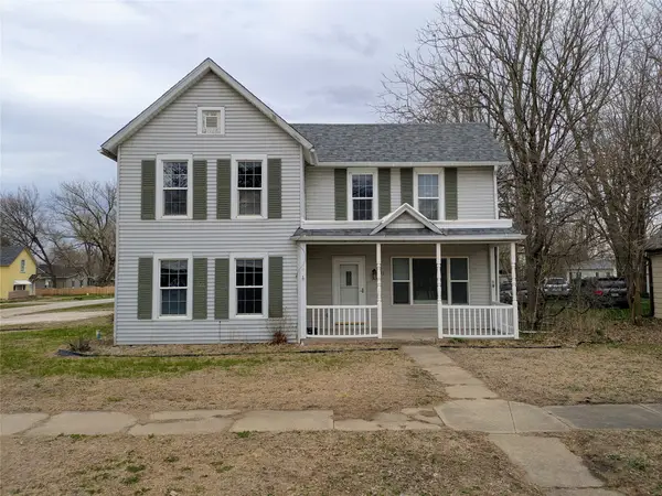 423 N Main Street, Stuart, IA 50250