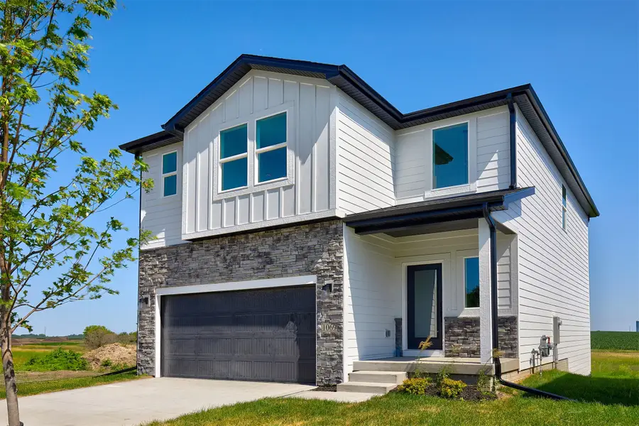 1069 NW Macarthur Lane, Waukee, IA 50263 - #3