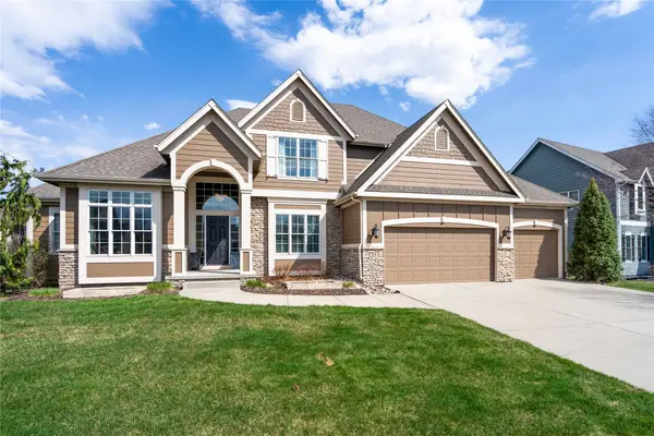 215 SW Stonegate Drive, Ankeny, IA 50023