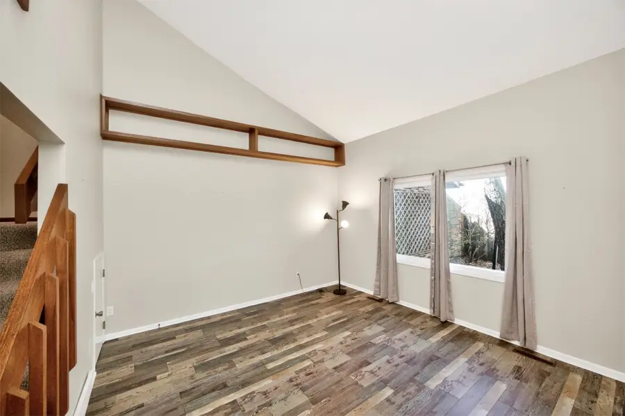 4589 Lockner Drive, Urbandale, IA 50322 - #3