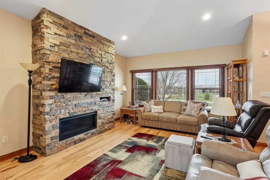 420 NE Cardinal Lane, Waukee, IA 50263 - #3