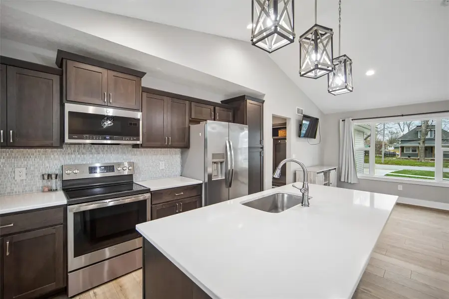 340 NW 2nd Street, Earlham, IA 50072 - #2