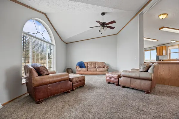 18576 N Avenue, Minburn, IA 50167