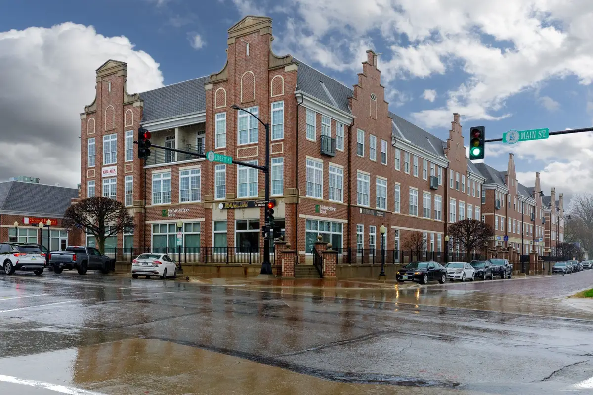 700 Main Street #307, Pella, IA 50219 - #1