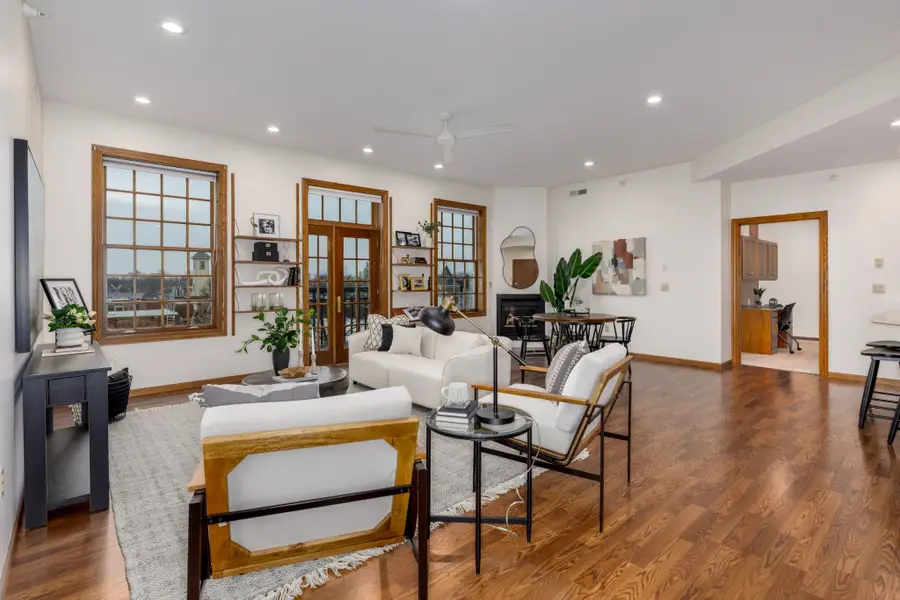 700 Main Street #307, Pella, IA 50219 - #2