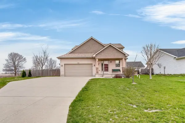 704 N 14th Avenue, Winterset, IA 50273