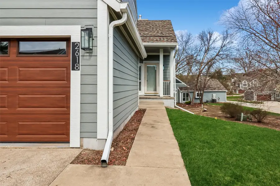2618 82nd Street, Urbandale, IA 50322 - #2