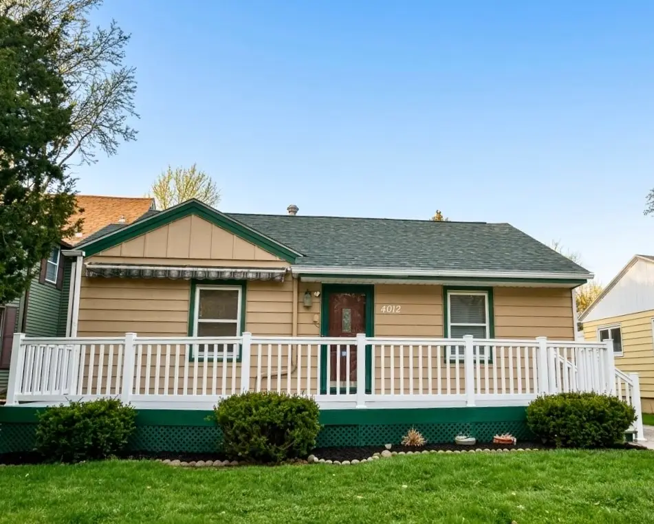 4012 7th Street, Des Moines, IA 50313 - #1