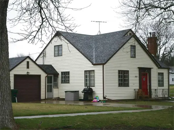 707 2nd Street, Sully, IA 50251