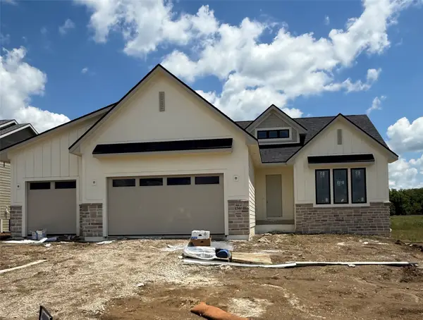 1344 S Lotus Place, West Des Moines, IA 50266