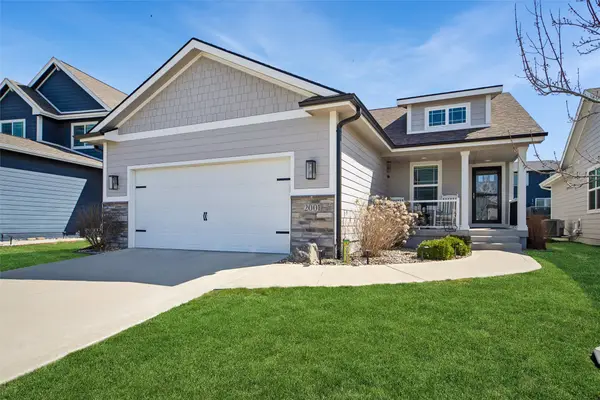 2001 NE Cypress Circle, Grimes, IA 50111