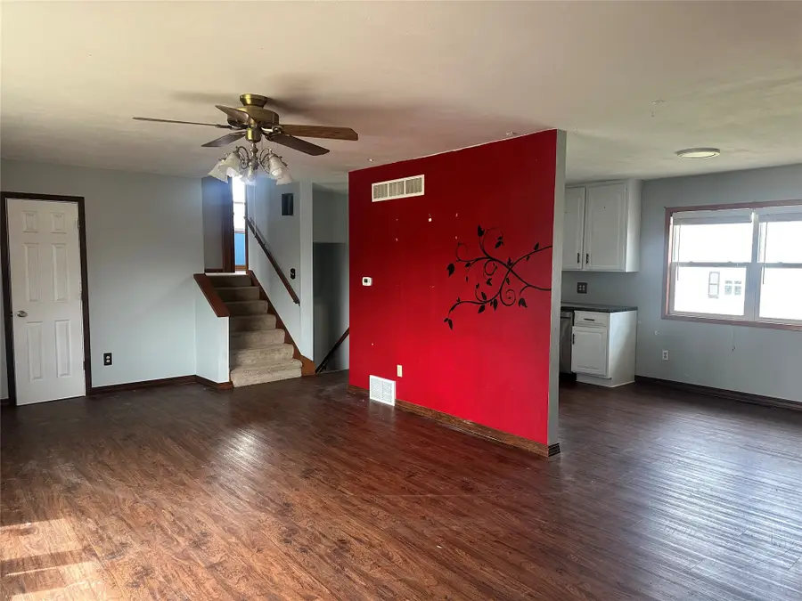 407 11th Avenue, Grinnell, IA 50112 - #3