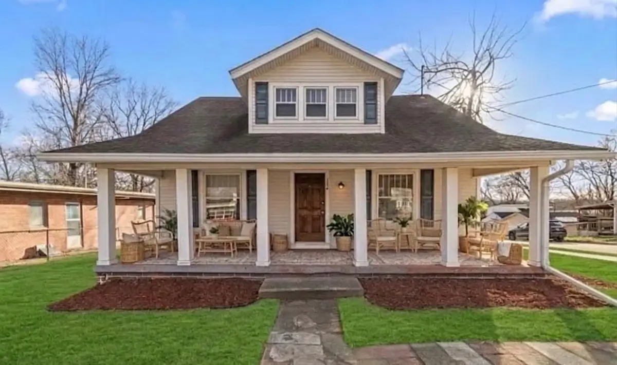 1242 Mckinley Avenue, Des Moines, IA 50315 - #1