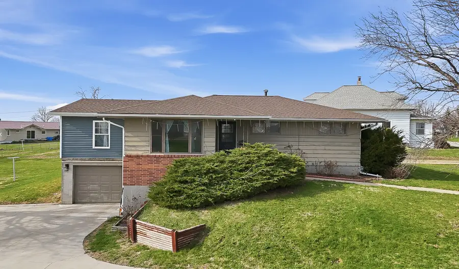 1311 Harding Street, Tama, IA 52339 - #2