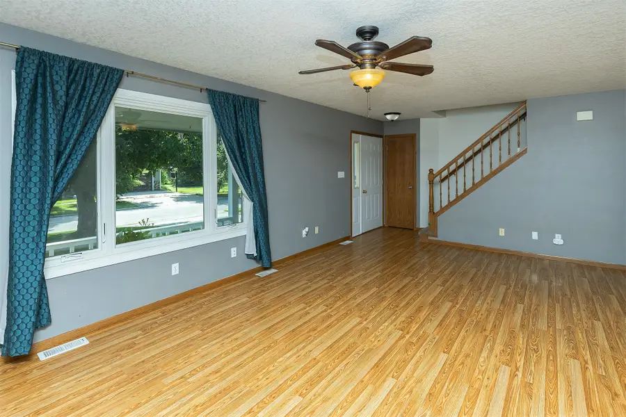 Address Withheld By Seller, Earlham, IA 50072 - #3