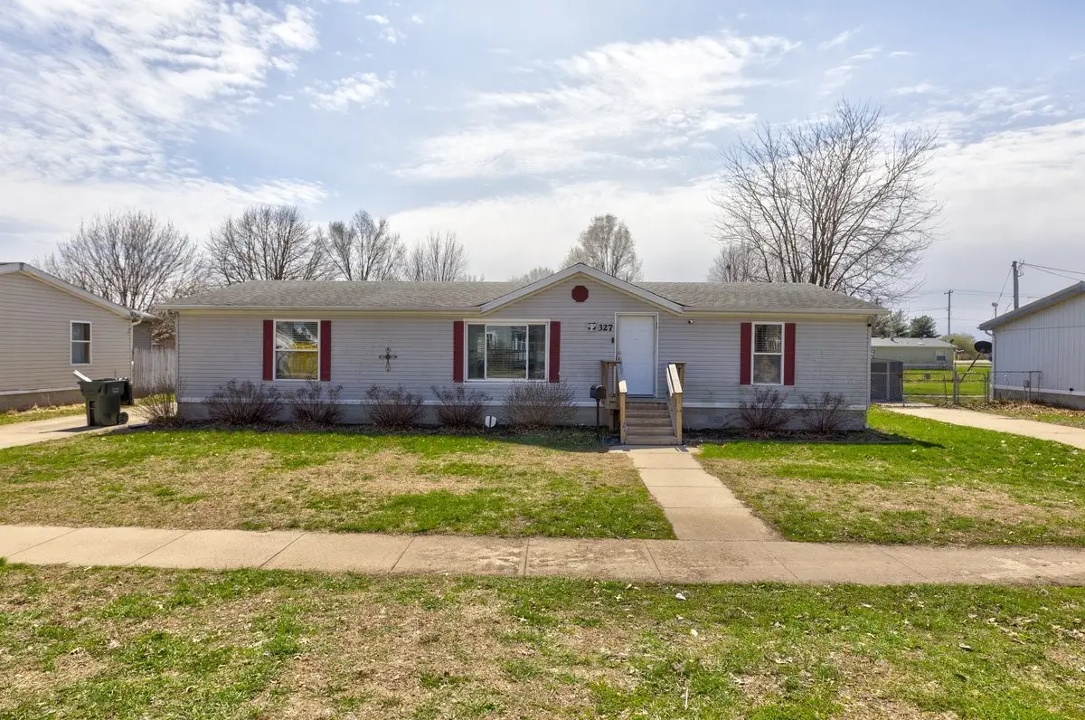 327 Warford Street, Perry, IA 50220 - #1